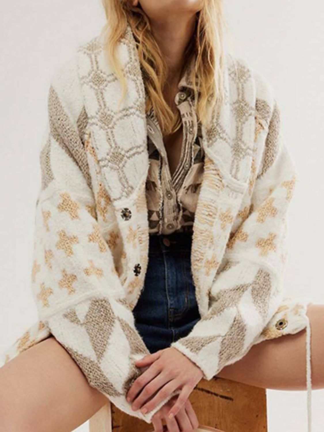 Collared Neck Long Sleeve Cardigan