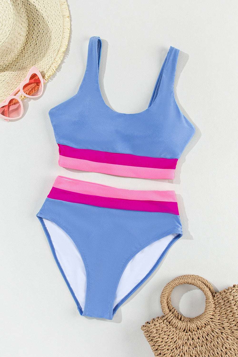 Contrast scoop neck two-piece swim set, stretchy fabric, removable padding.