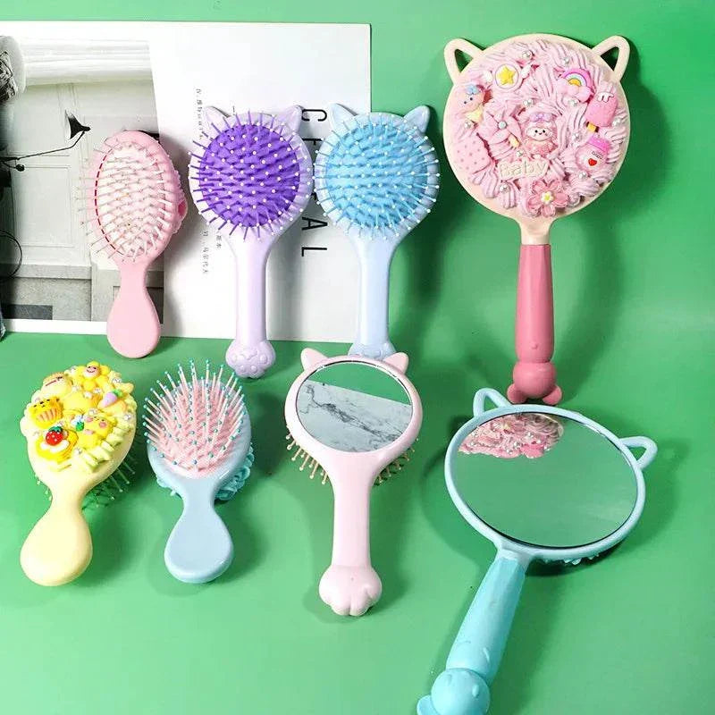 Portable airbag small comb mirror with DIY simulation cream glue material accessories, ideal for girls' makeup needs.