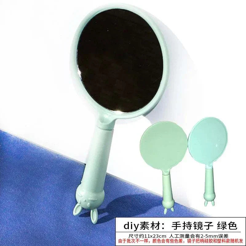 Portable airbag small comb mirror for DIY makeup and simulation cream glue projects.