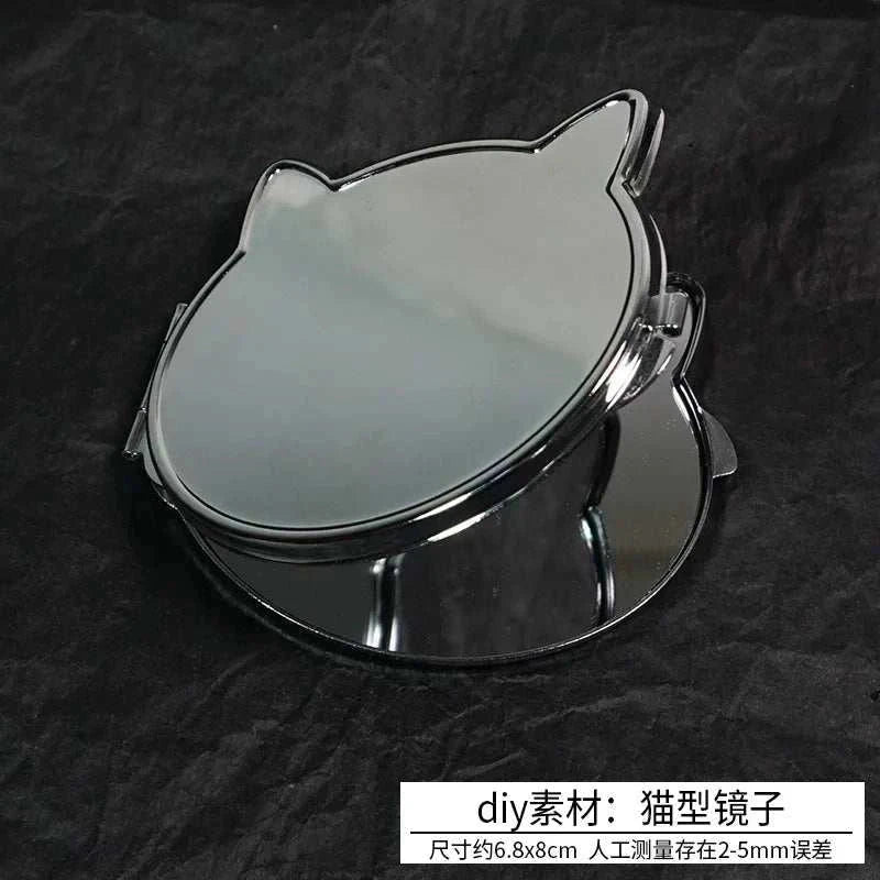 Portable cat-shaped comb mirror for DIY makeup, small and convenient for simulation cream glue materials.