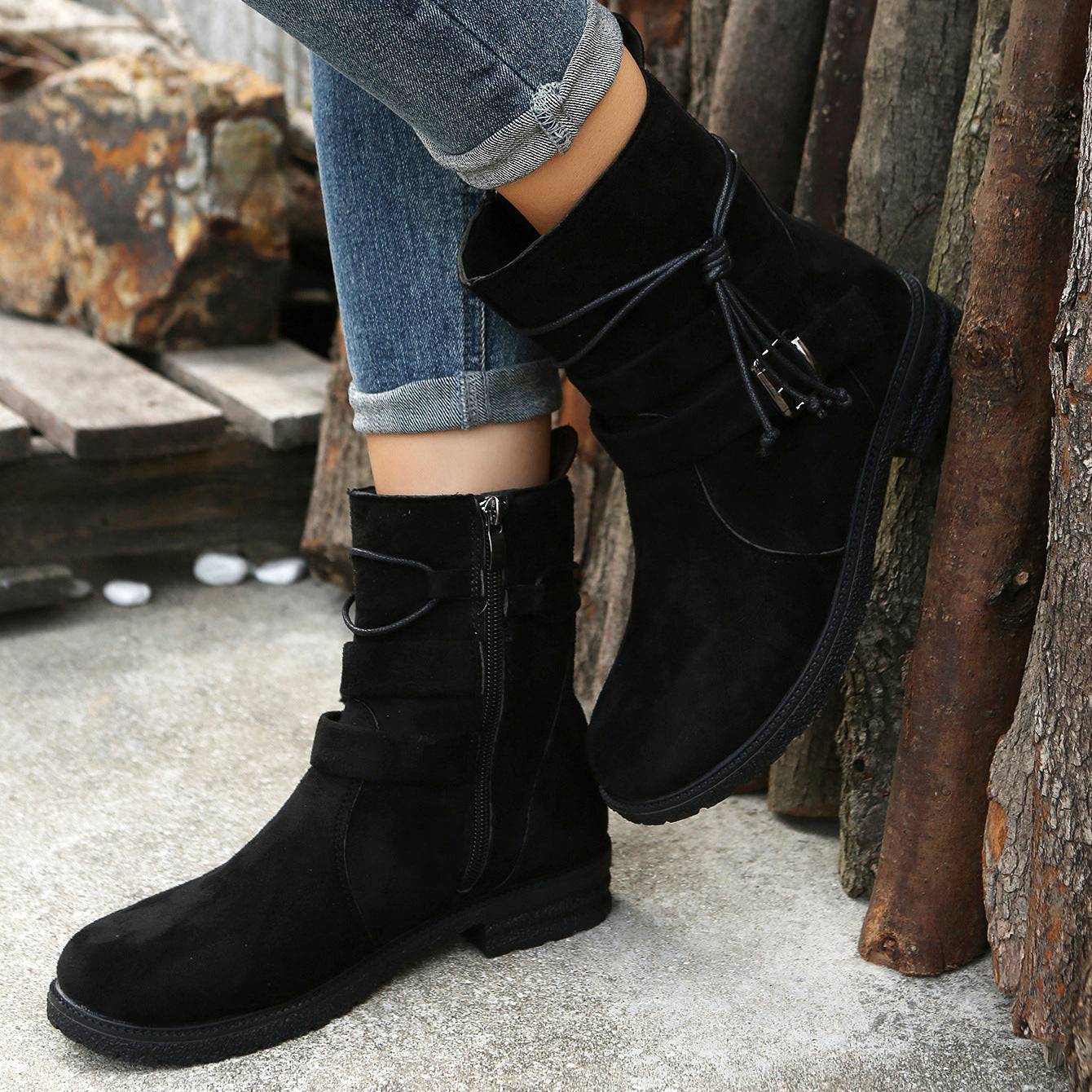 Suede Side Zip Round Toe Boots Black