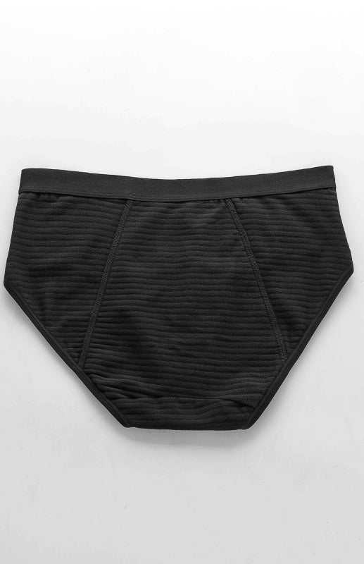 Women's breathable striped cotton panties with a mid-waist design, suitable for all seasons.