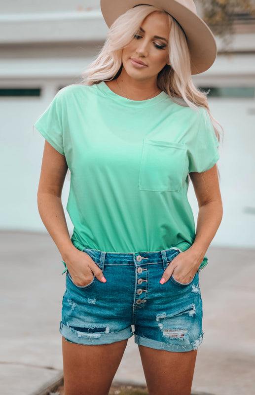 Women's crew neck printed short sleeve t-shirt with pocket, green tie-dye, leisure style.